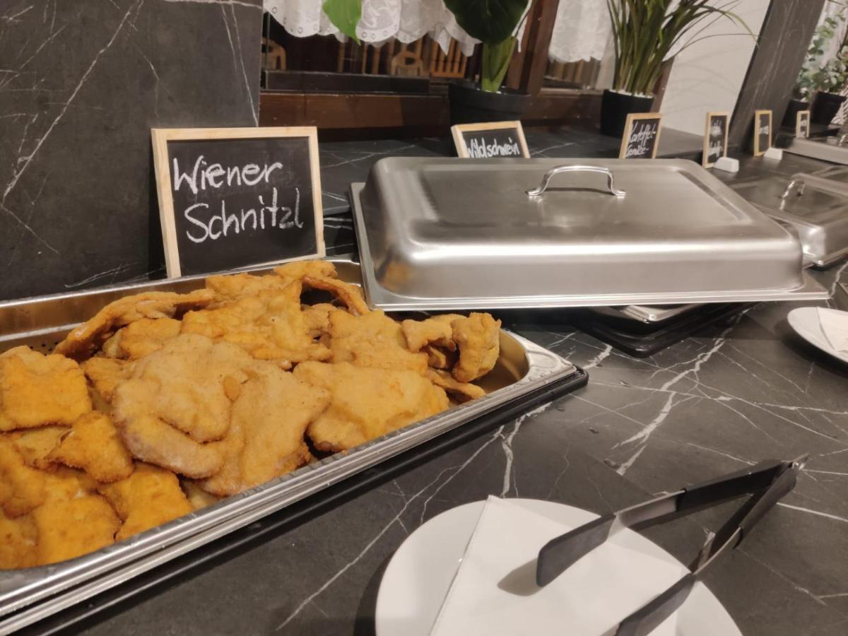 Landhotel Mariensaeule Wernstein am Inn Ngoại thất bức ảnh